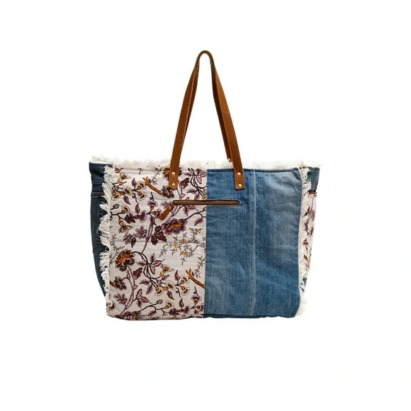 Myra Bag- Venture Weekender - Picture 4 of 9